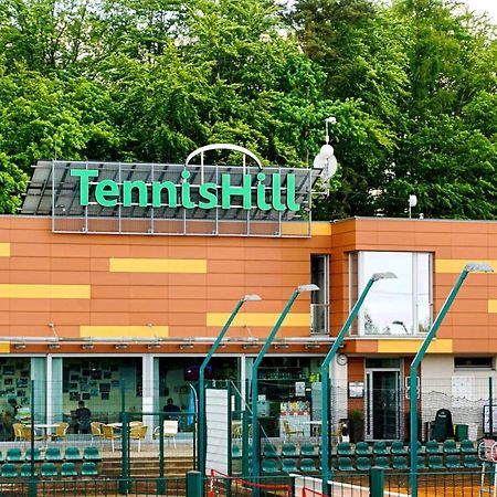 Tennishill ฮาวิรอฟ ภายนอก รูปภาพ